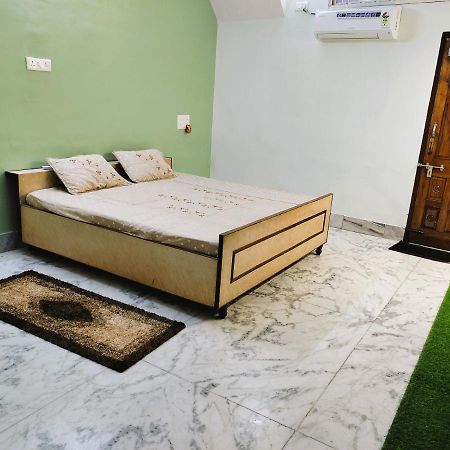 Yellow Homestay - Modern 2Bhk Ac Stay Jabalpur Extérieur photo
