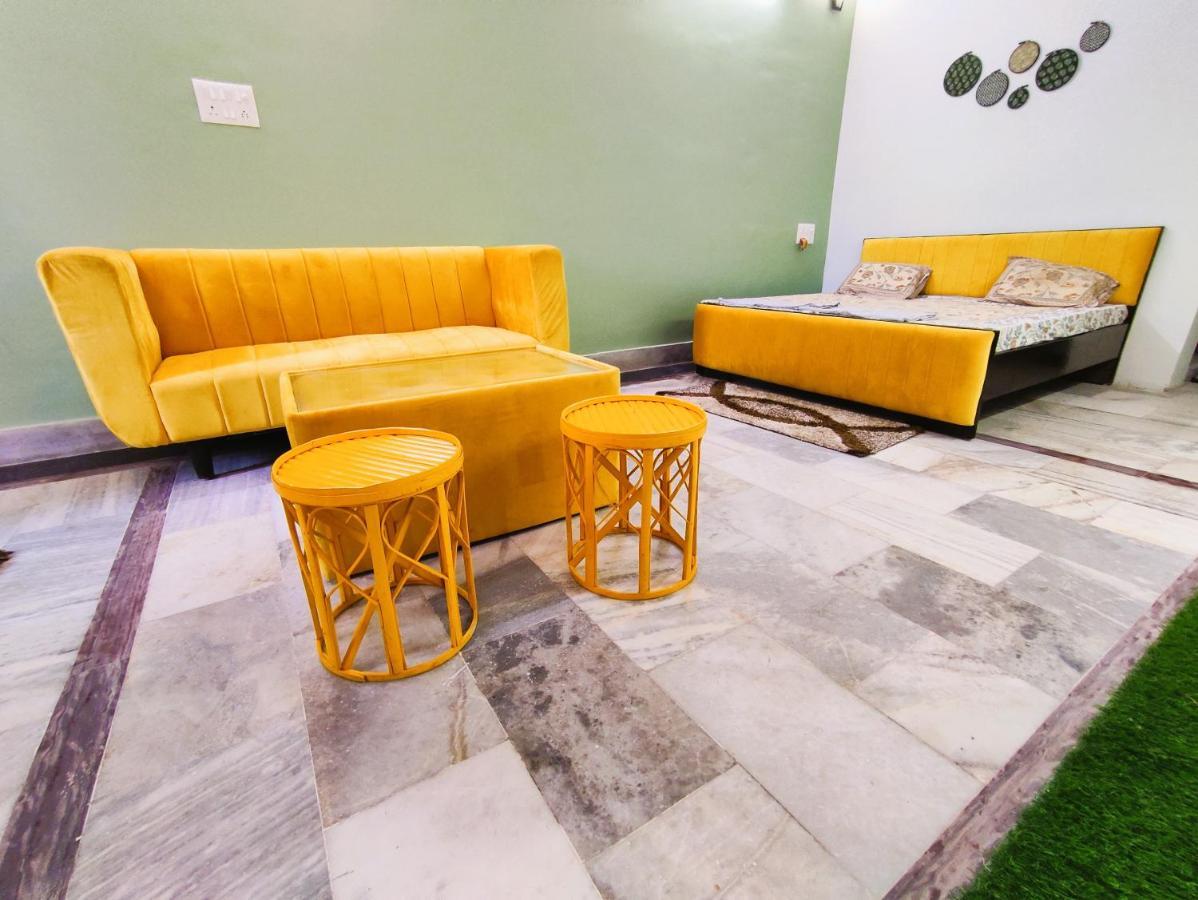 Yellow Homestay - Modern 2Bhk Ac Stay Jabalpur Extérieur photo